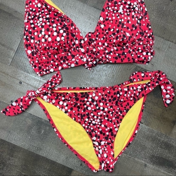 Seven7 Red Polka Dot Bikini size Medium - Picture 3 of 9